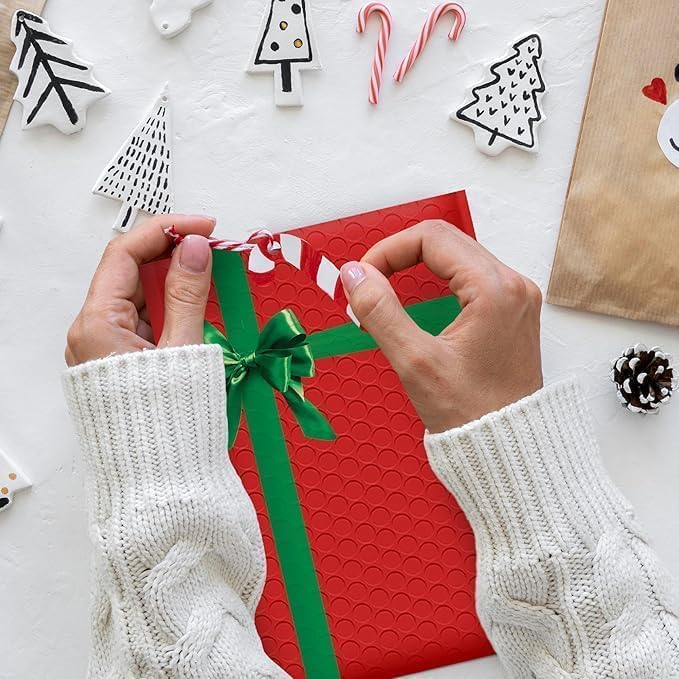 Christmas 10x13 Inch Poly Bubble Mailers |Self Seal Padded Envelopes for Thick books | Air Cushioned Bubble Mailer | Usable Size 9.5x13 Inch | Waterproof Lightweight Mailing | 100 Pack Bulk