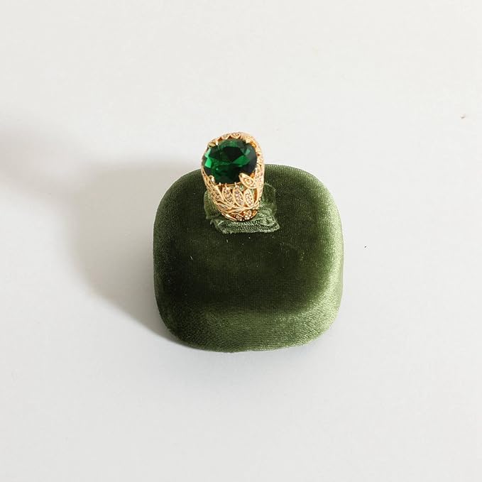 GemeShou Green Ring Display Stand for Jewelry, Velvet Single Ring Holder for selling, Cute Jewelry Display for Show【Green】