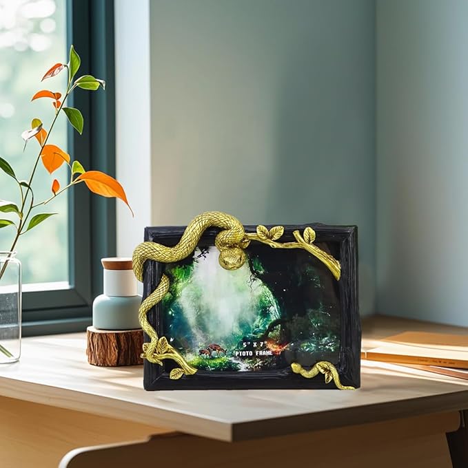 Hand-Crafted Resin Snake Picture Frame - 5x7 Inch Mother & Baby Snake Design, Unique Home Decor Wall Art, Wildlife Figurine Display