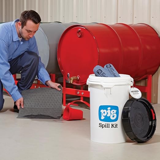 PIG Spill Kit in Bucket | Absorbs Oils, Water & More | 4-Gallon Absorbency | Fast Spill Response | KIT213