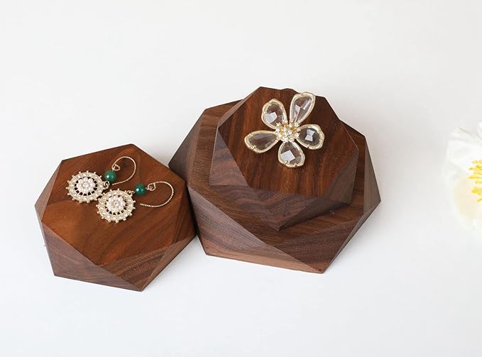 GemeShou 2pcs Wooden Jewelry display tray, Hexagon jewelry display riser, Jewelry retail shop photography props【Walnut Hexagon tray-2pcs】