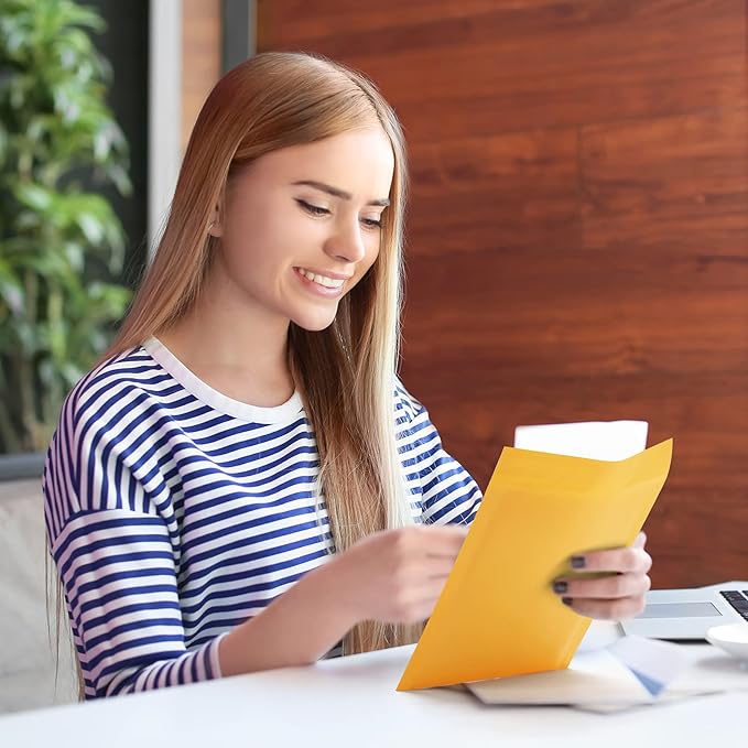 UCGOU Bubble Mailers 4x8 Inch Yellow 100 Pack Usable Size 4x7 Inch Kraft Padded Envelopes Small Business Mailing Packages Opaque Self Seal Boutique Shipping Bags Mailer Shipping Envelope Bubble Mailer