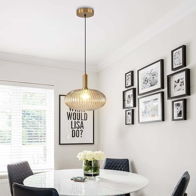 KCO Lighting Modern Gold Globe Pendant Lamp 1-Light Mid Century Antique Brass Dining Pendant Light Amber Glass Farmhouse Pendant Lighting Adjustable Large Vintage Hanging Ceiling Pendant Light