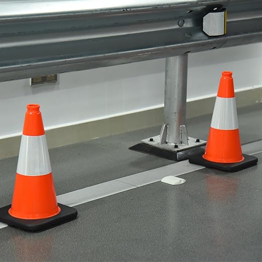 8 Pack 18 Inch Orange PVC Traffic Cones Black Base Stable Durable, Parking Lot Driveway School Training Safety Cones Multi-Purpose (8, Orange, 18 Inch)