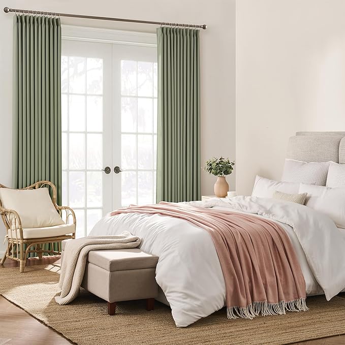 KEQIAOSUOCAI 90 Inch Light Sage Green Eucalyptus Color Blakcout Curtains with Pinch Pleat,Room Darkening Energy Saving Insulated Window Treatments for Bedroom/Closet(2 Panels, 40 x 90 Inch, Sage)